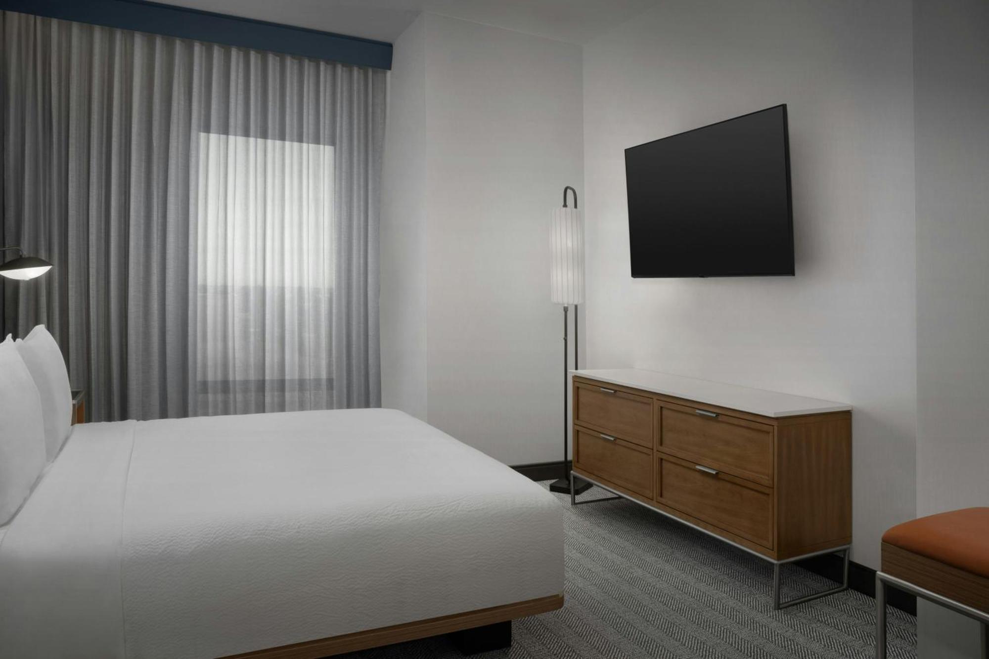 Отель Courtyard By Marriott Antioch Питтсбург Экстерьер фото
